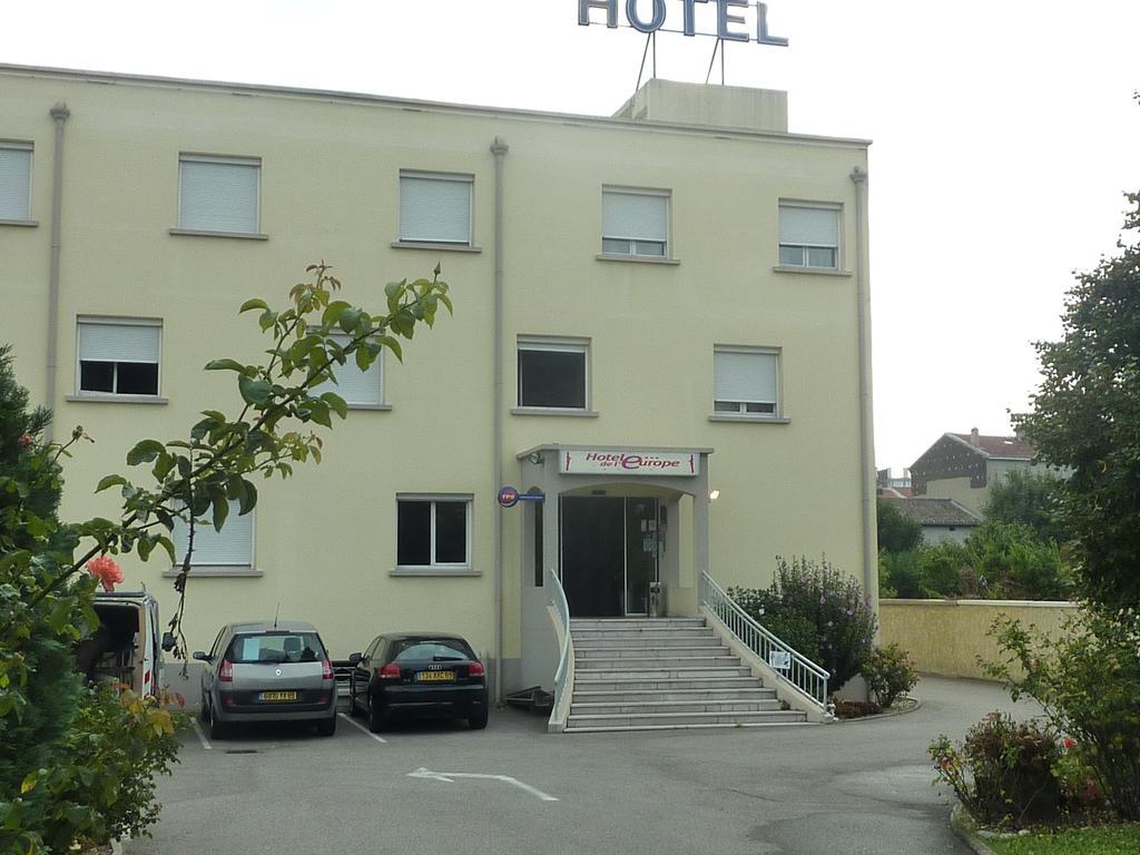Hotel De L'Europe Pierre-Bénite Exteriör bild